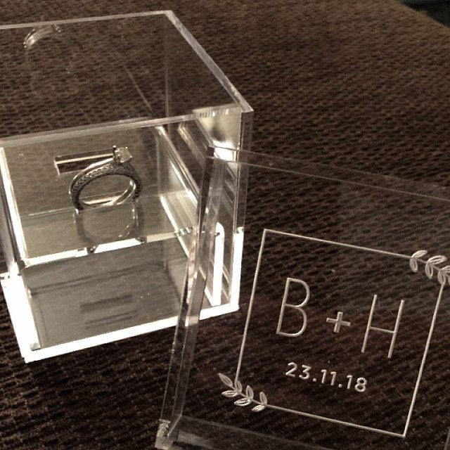 CAJA ANILLOS ACRILICO