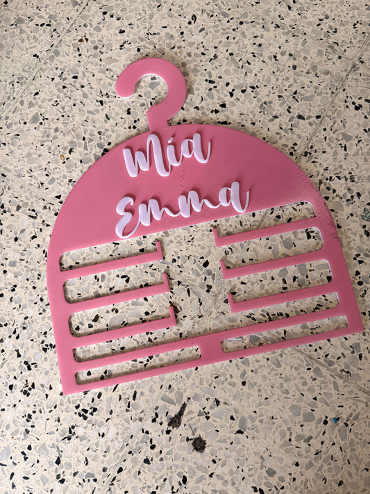 COLGADOR DE GANCHOS Y COLAS DE CABELLO